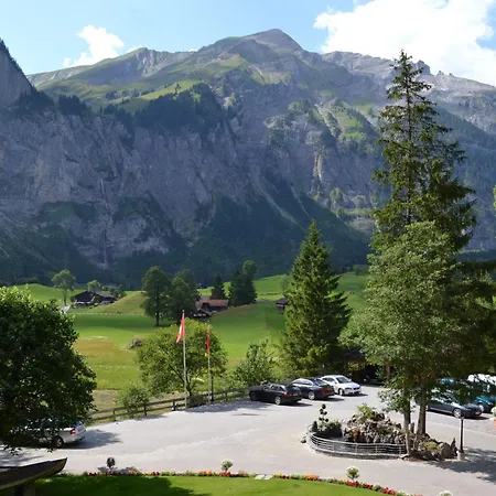 Отель Waldhotel Doldenhorn 4*