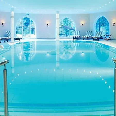 Waldhotel Doldenhorn Отель