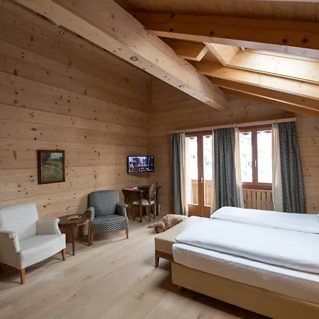 Waldhotel Doldenhorn Hotel 4*