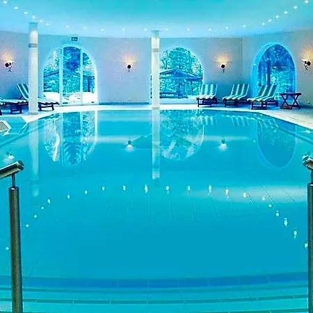 Waldhotel Doldenhorn 호텔 칸더슈텍