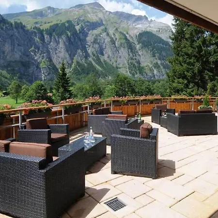 Hotel Waldhotel Doldenhorn 4*