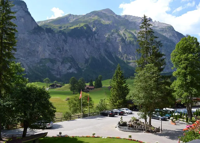 Hotel Waldhotel Doldenhorn 4*
