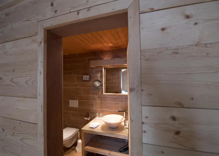 Waldhotel Doldenhorn Hotel