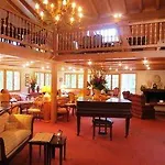 Otel Waldhotel Doldenhorn 4*