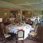 Waldhotel Doldenhorn Otel 4*