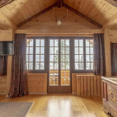 فندق والدهوتيل دولدينورن