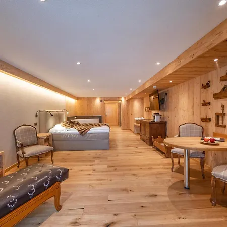 Hotel Waldhotel Doldenhorn 4*